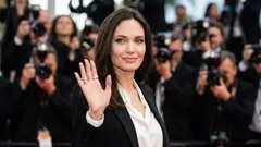 I segreti di bellezza di Angelina Jolie a 50 anni: routine semplice per una pelle luminosa